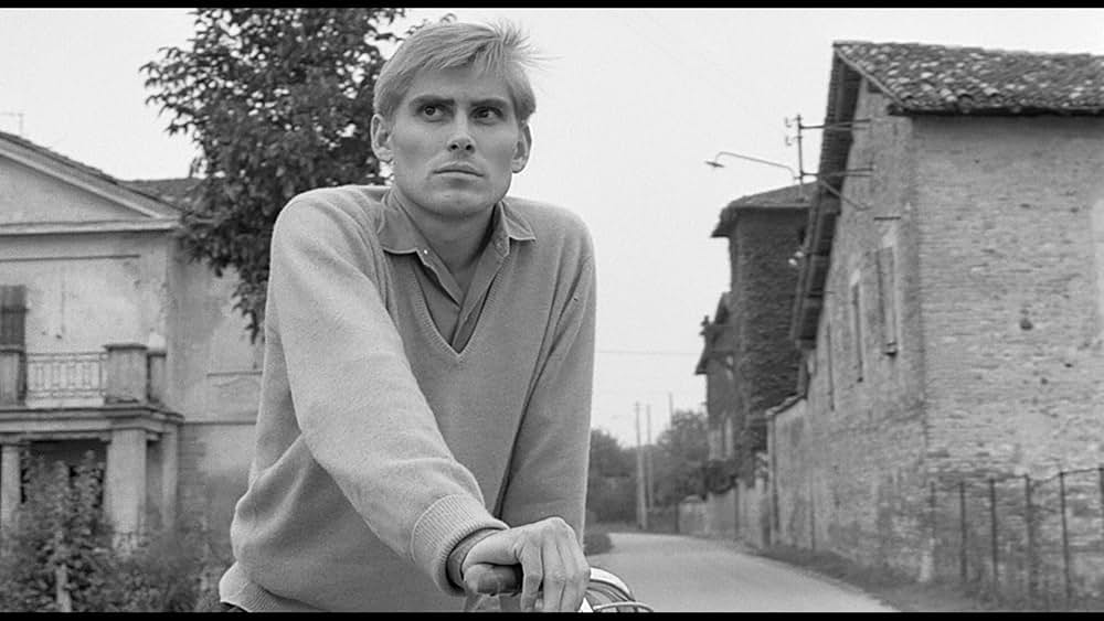 革命前夜の画像