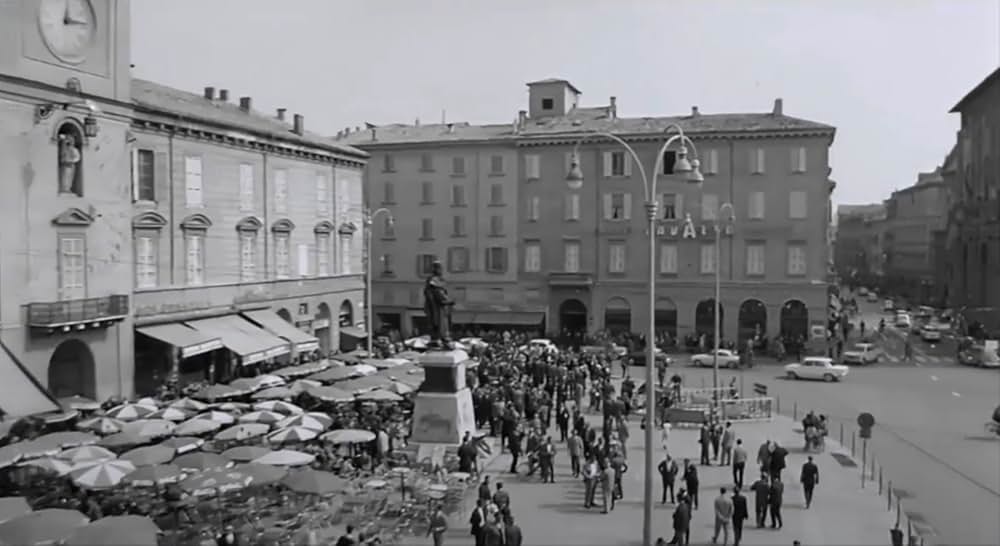 革命前夜の画像