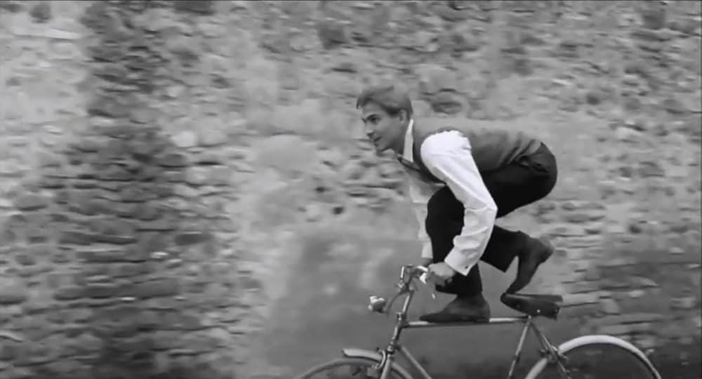 革命前夜の画像