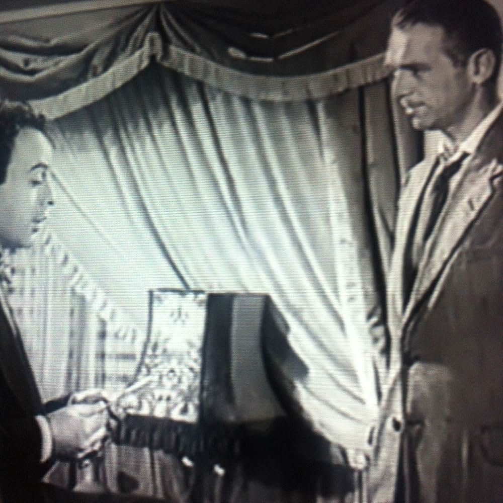 絶壁の彼方にの画像