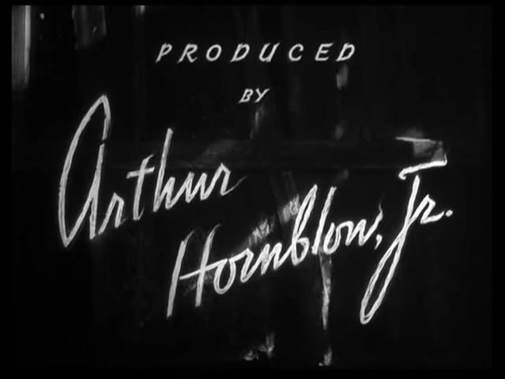 猫とカナリヤの画像