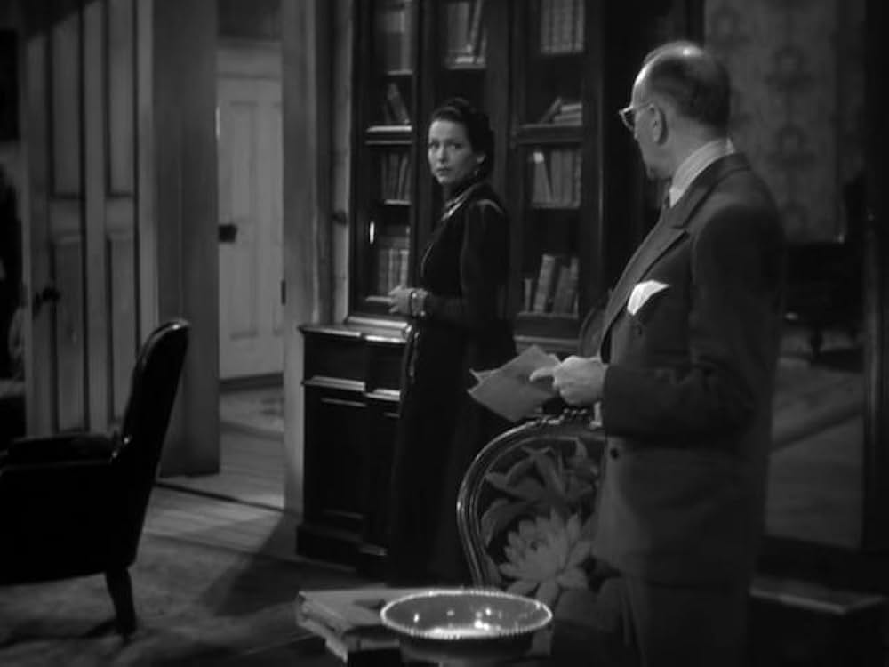 猫とカナリヤの画像