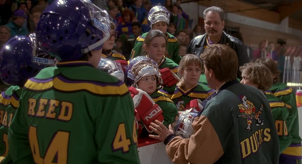 「飛べないアヒル」エミリオ・エステベス & マーガリート・モロー & エルデン・ヘンソンの画像