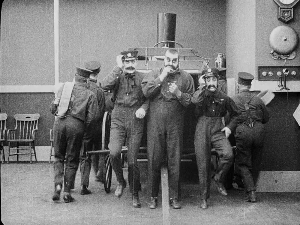 チャップリンの消防士の画像