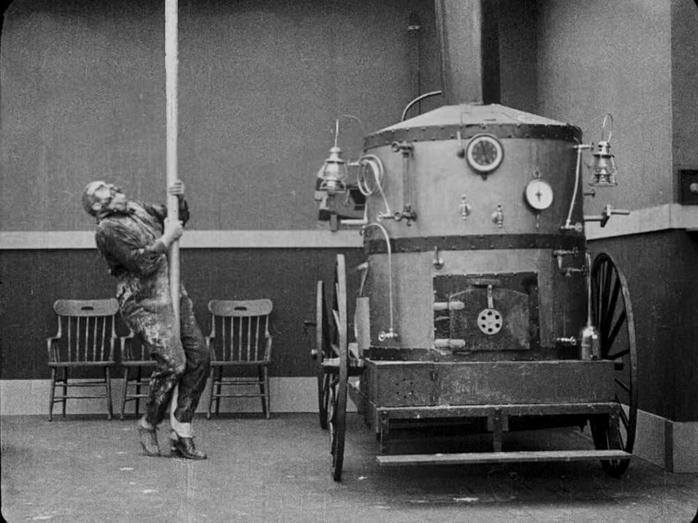 チャップリンの消防士の画像