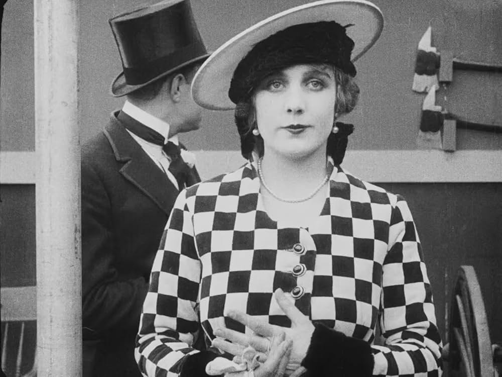 チャップリンの消防士の画像