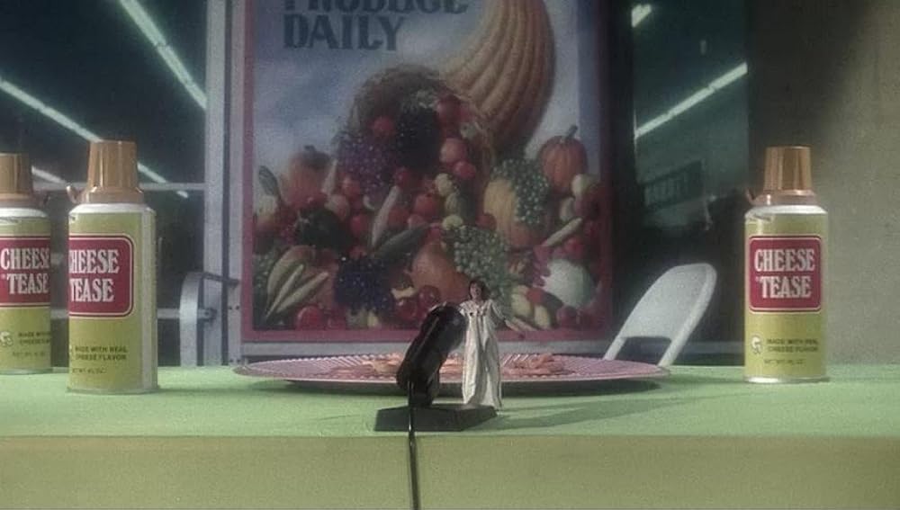 縮みゆく女の画像