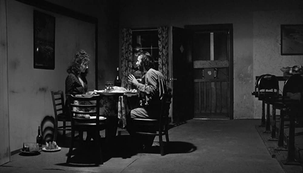 ダウン・バイ・ローの画像