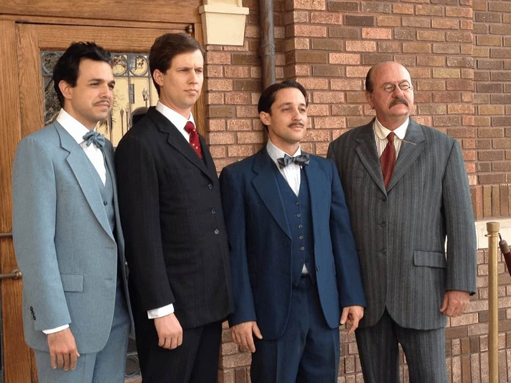 ミッキー誕生前のウォルトの画像