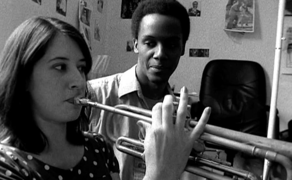 Guy and Madeline on a Park Bench（原題）の画像