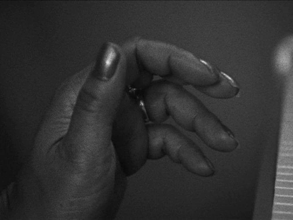 Guy and Madeline on a Park Bench（原題）の画像