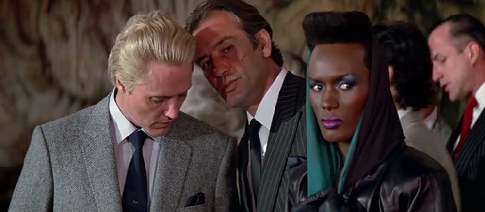 「007／美しき獲物たち」クリストファー・ウォーケン & パトリック・ボーショー & グレイス・ジョーンズの画像