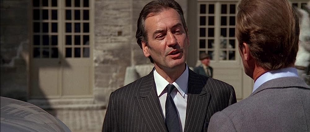 「007／美しき獲物たち」ロジャー・ムーア & パトリック・ボーショーの画像