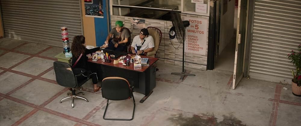 Stars at Noon（原題）の画像