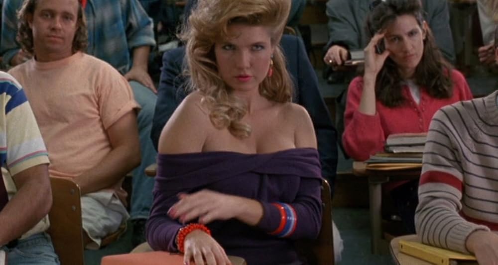 裸の十字架を持つ男／エクソシストフォーエバーの画像