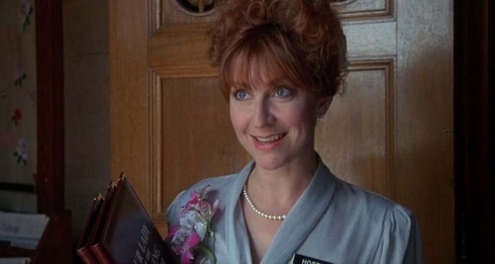 裸の十字架を持つ男／エクソシストフォーエバーの画像