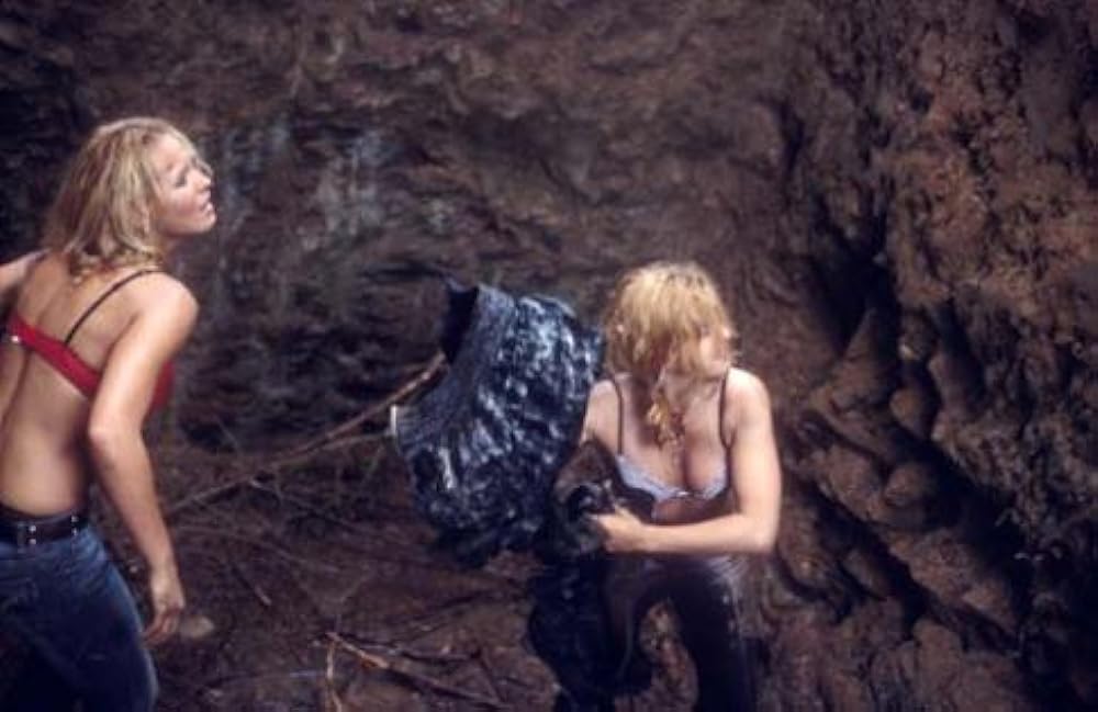 サヴァイヴ 殺戮の森の画像