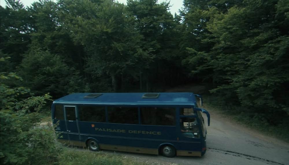 サヴァイヴ 殺戮の森の画像