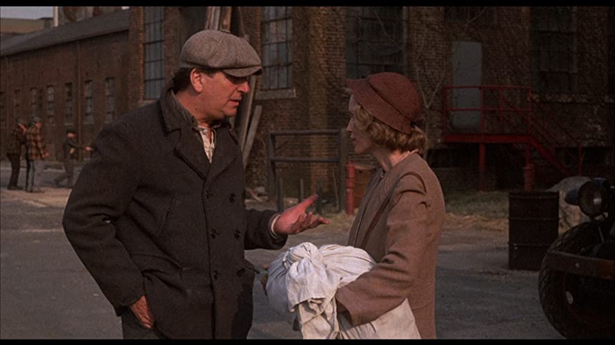 カイロの紫のバラの画像