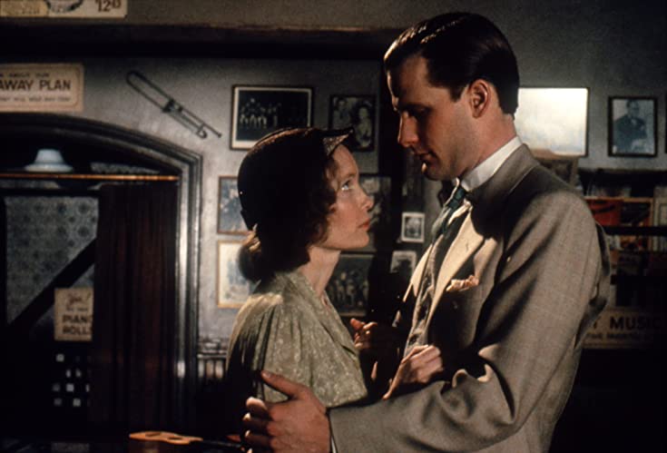 カイロの紫のバラの画像