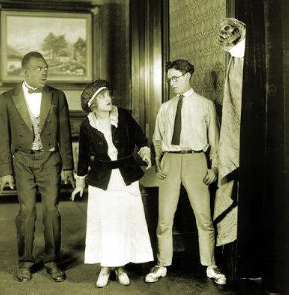 ロイドの化物屋敷の画像