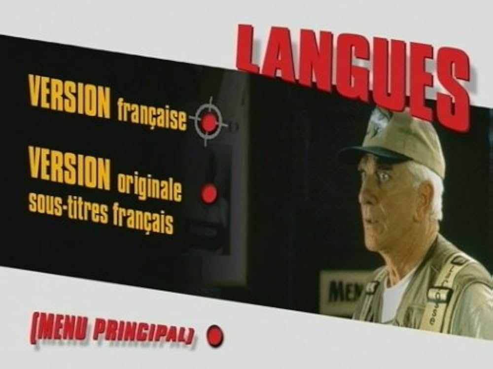 裸の銃（ガン）を持つ逃亡者の画像