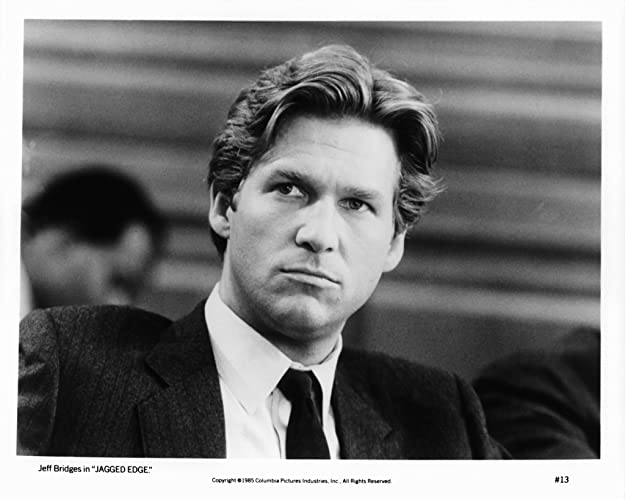 白と黒のナイフの画像