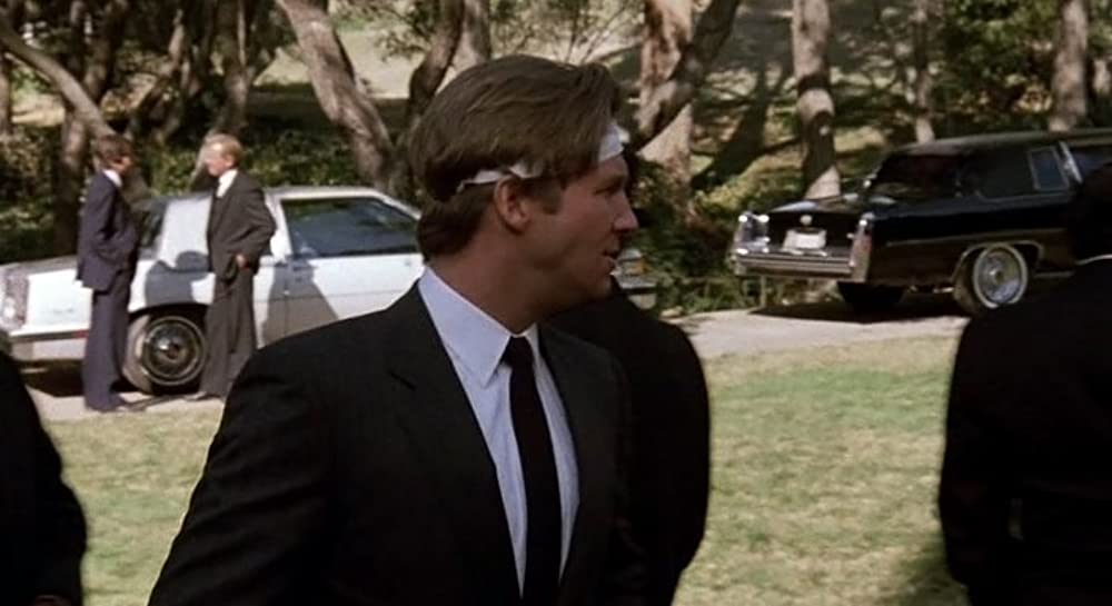 白と黒のナイフの画像