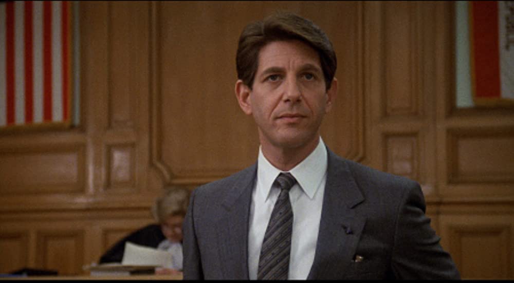 白と黒のナイフの画像