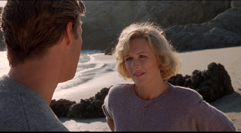 白と黒のナイフの画像