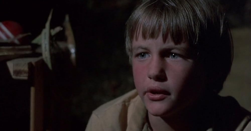 悪を呼ぶ少年の画像