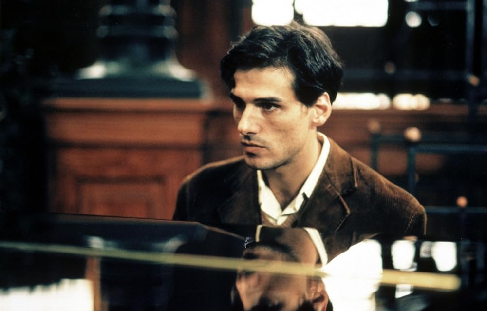 暗い日曜日の画像