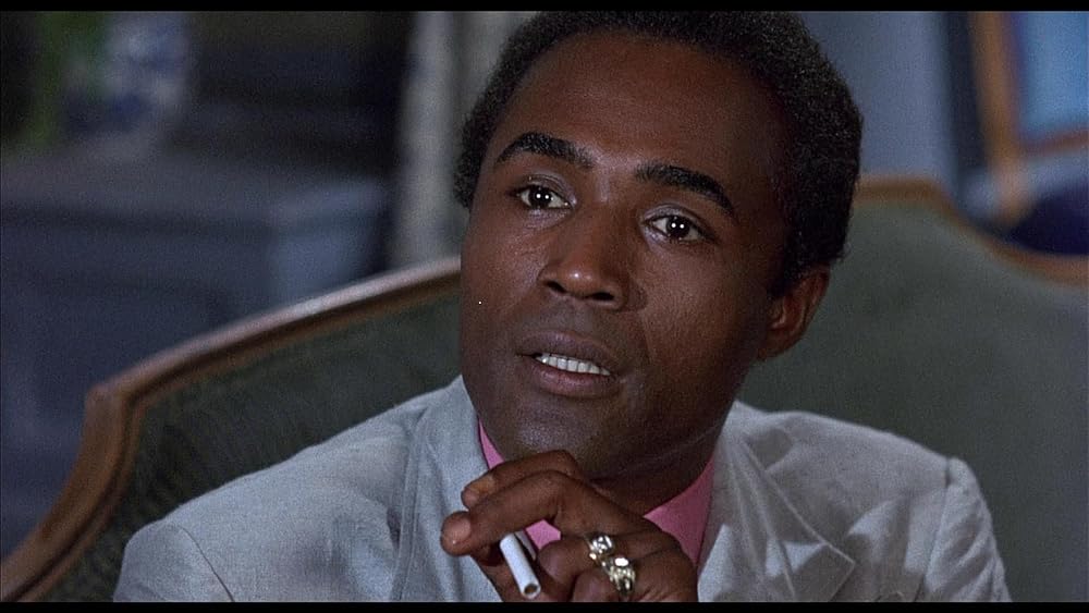 ロールスロイスに銀の銃の画像