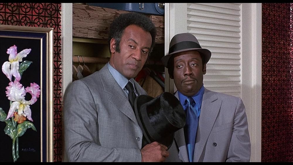 ロールスロイスに銀の銃の画像