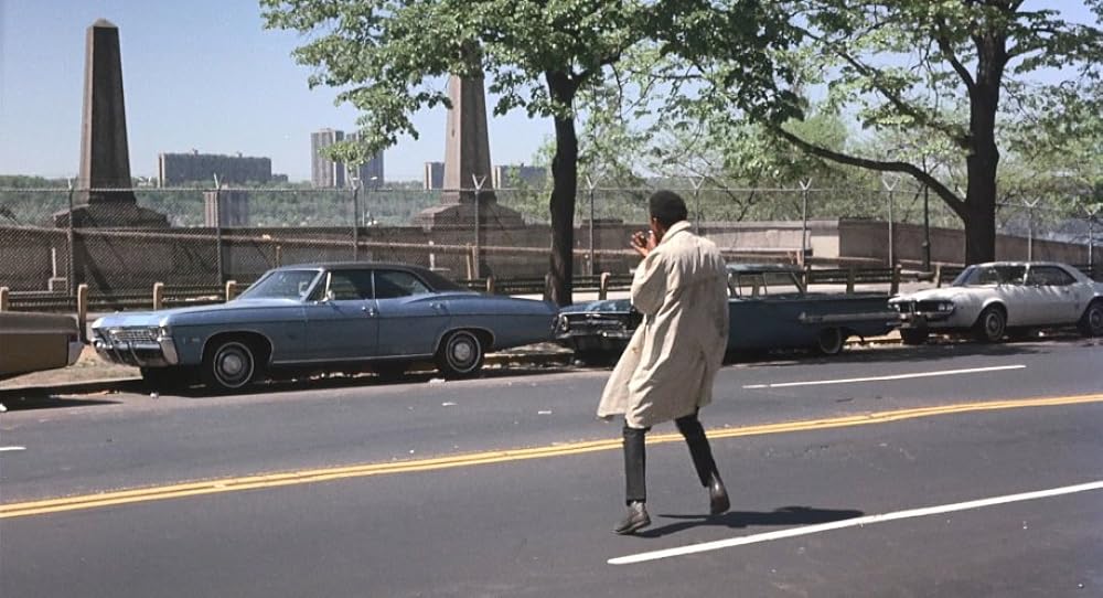 ロールスロイスに銀の銃の画像