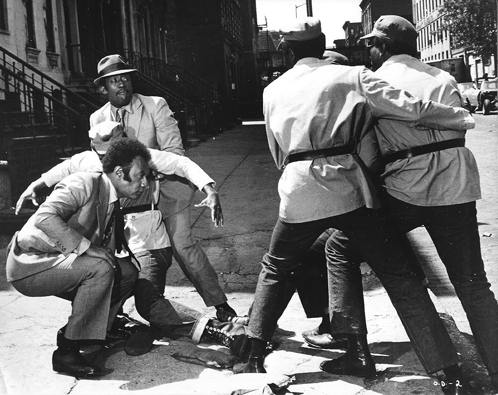 ロールスロイスに銀の銃の画像