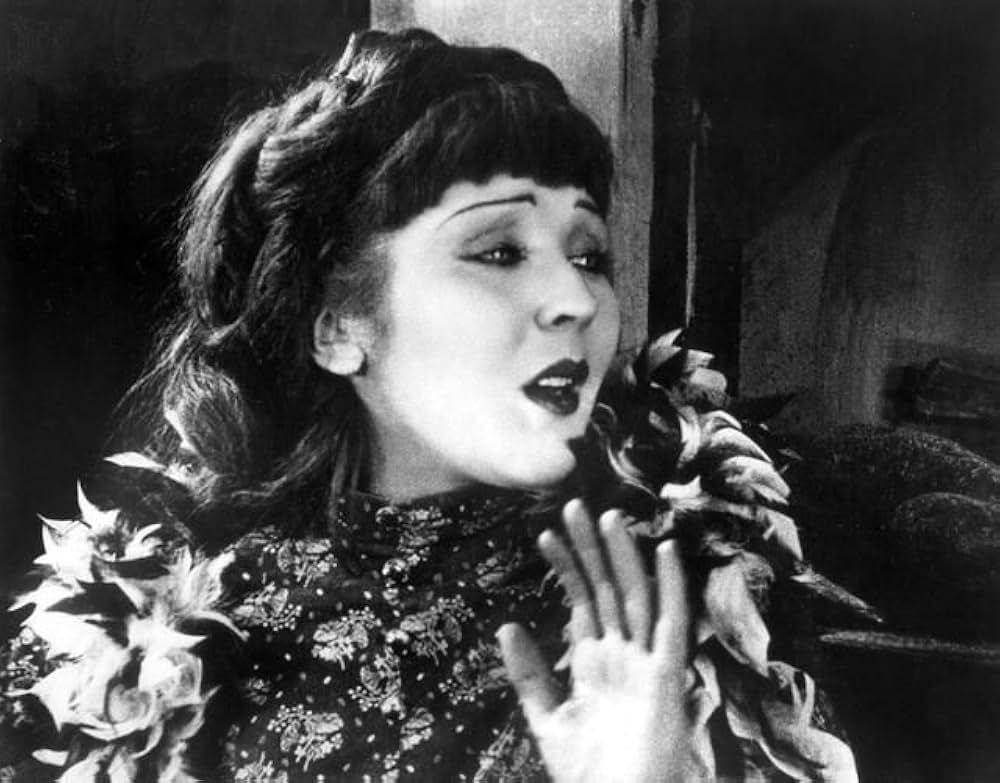 女優ナナの写真