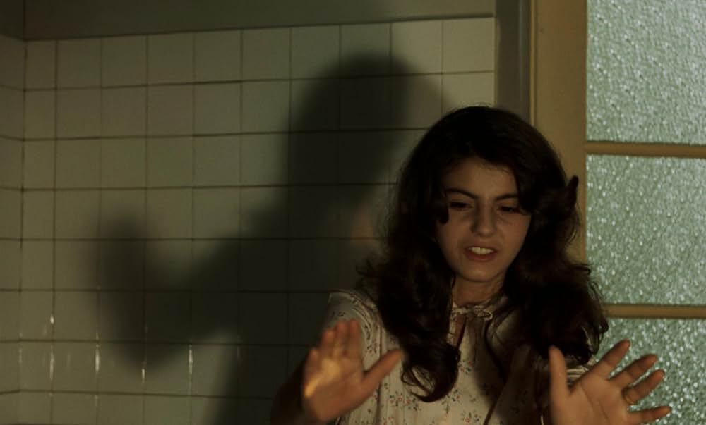 つながれたヒバリの画像