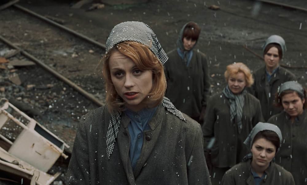 つながれたヒバリの画像