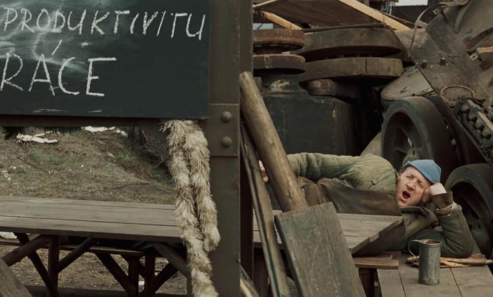 つながれたヒバリの画像