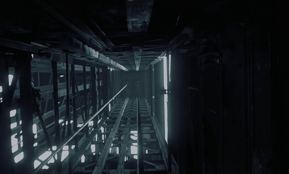 つながれたヒバリの画像