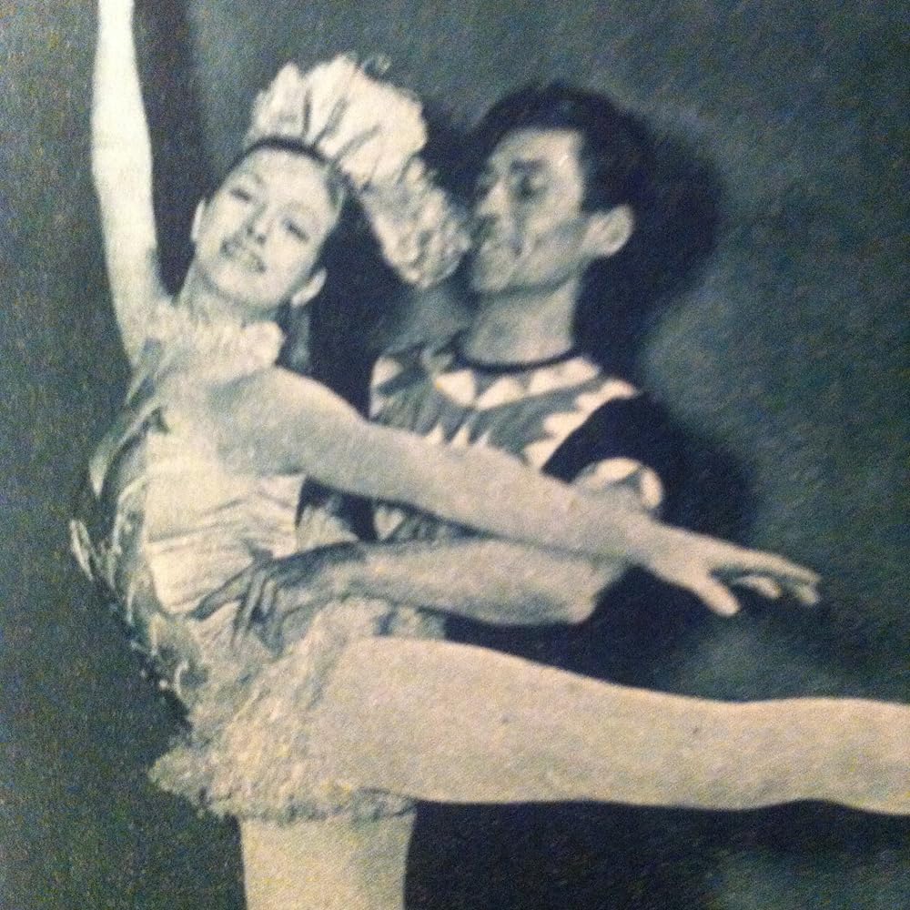 舞踏への招待／腕環のロンドの画像