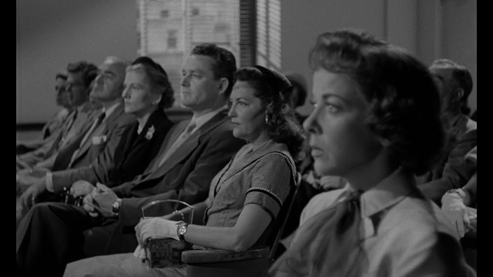 二重結婚者の画像