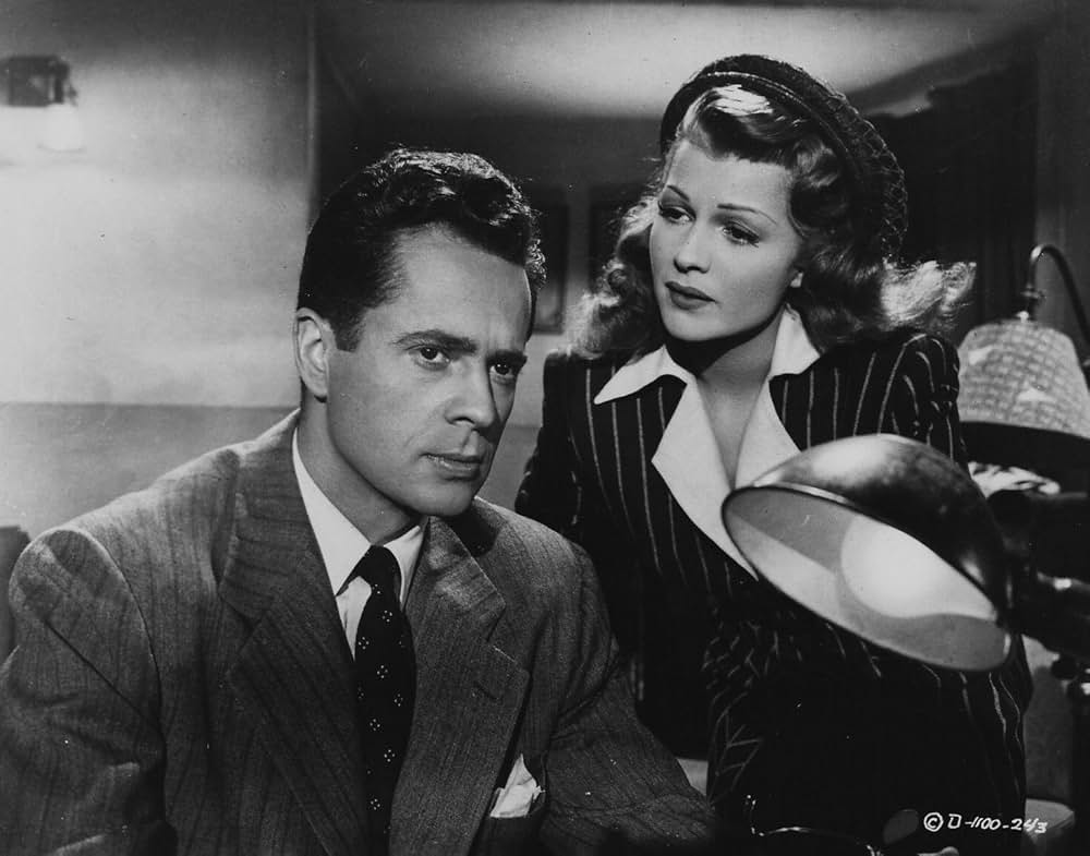 地上に降りた女神の画像