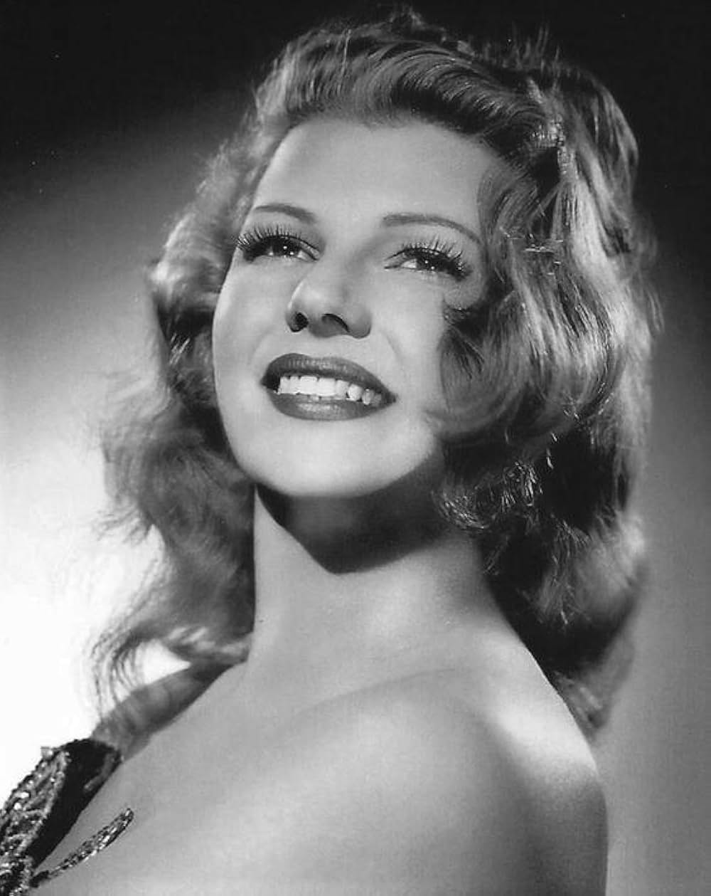 地上に降りた女神の画像