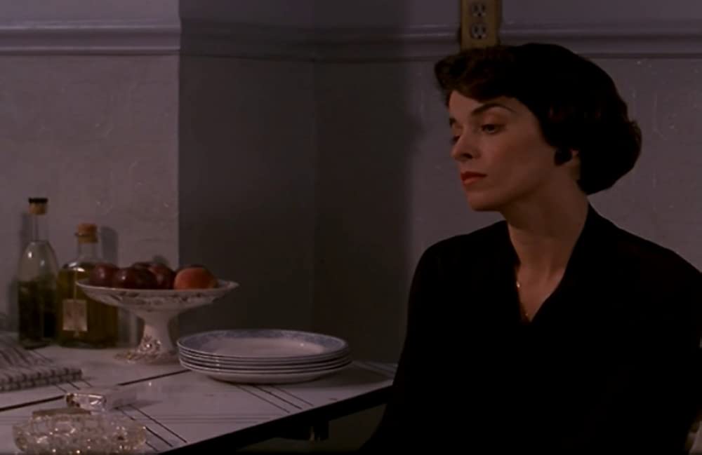 「フューネラル」アナベラ・シオラの画像