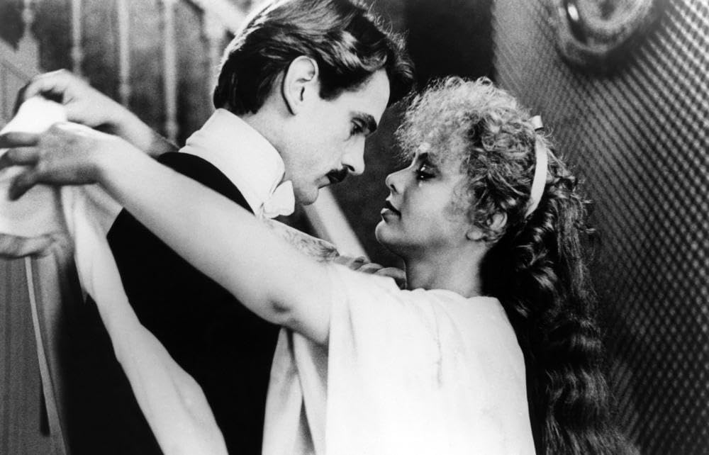 スワンの恋の画像