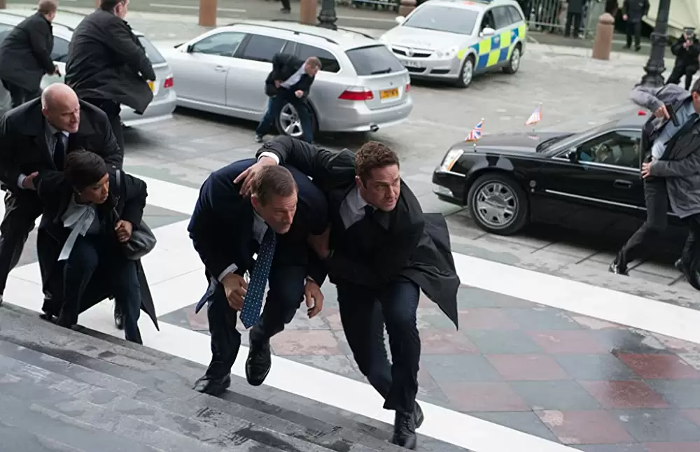 「エンド・オブ・キングダム」アンジェラ・バセット & アーロン・エッカート & ジェラルド・バトラー & アンドルー・フレヴィンの画像