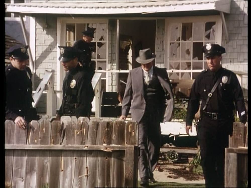 狼たちの街の画像