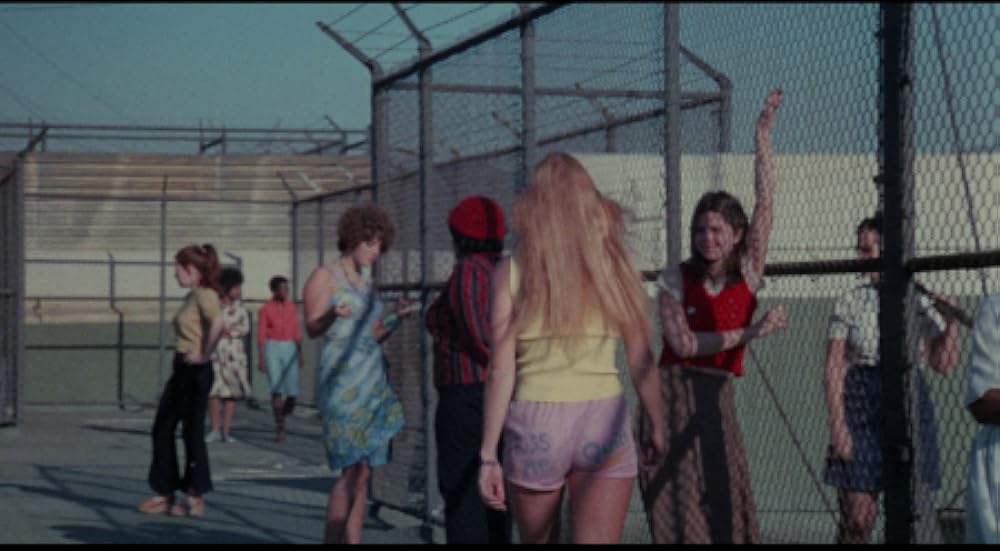 女刑務所・白昼の暴動の画像